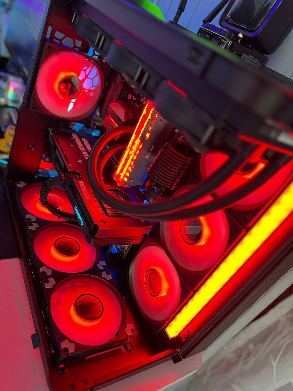 HeatBlaze Tech40 ( SOLD OUT )